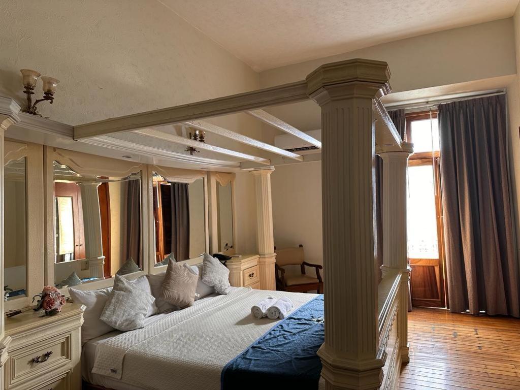 Frances Hotel Guadalajara